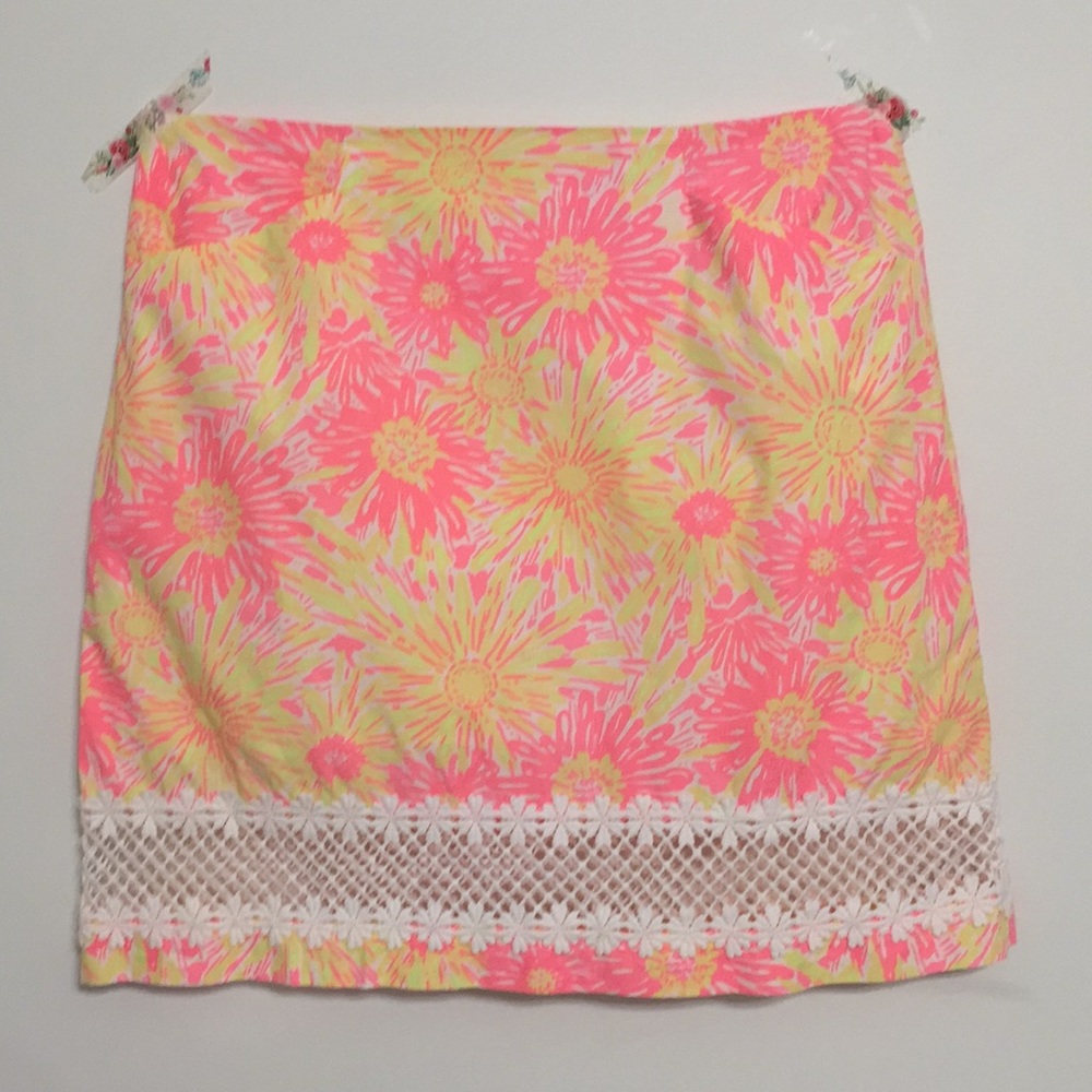 Lilly Pulitzer skirt w lace bottom, sz 12